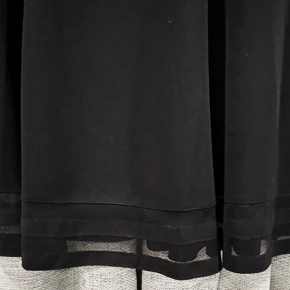 Calvin Klein Elegant Black Midi Dress - Picture 3 of 8